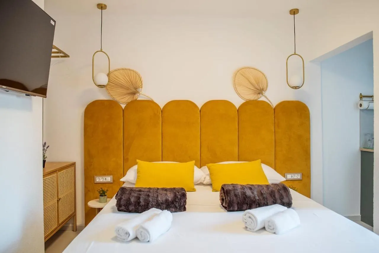 Gasthuis Style Rooms Split