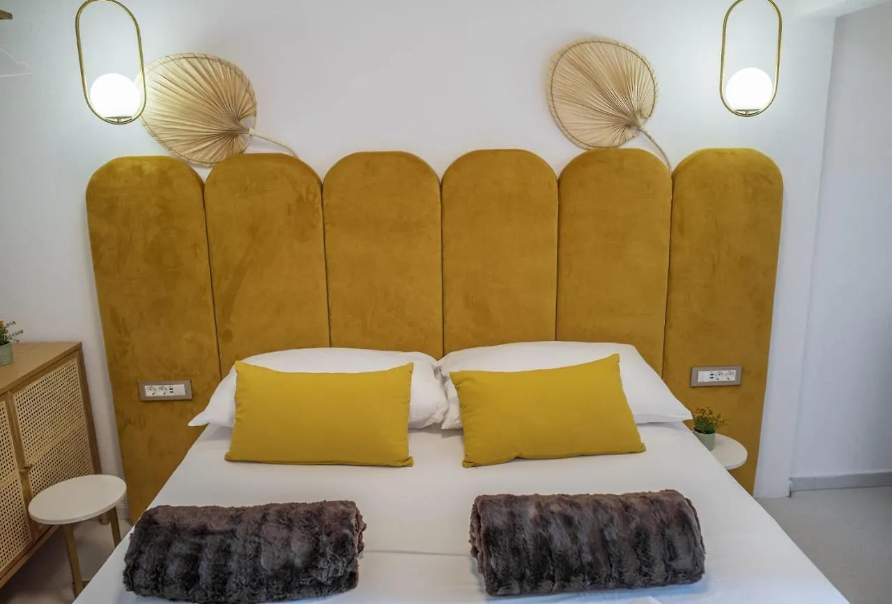 Gasthuis Style Rooms Split