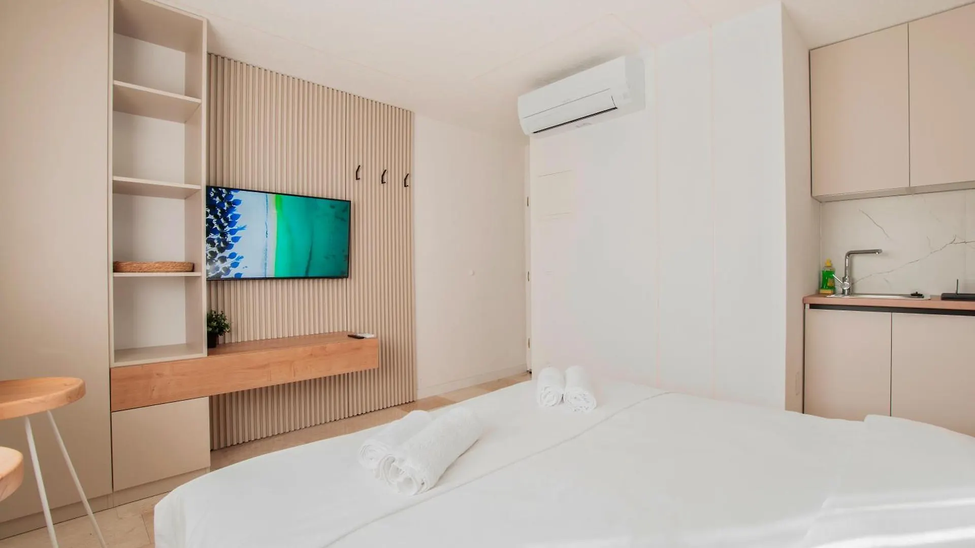 Pensión Style Rooms Split