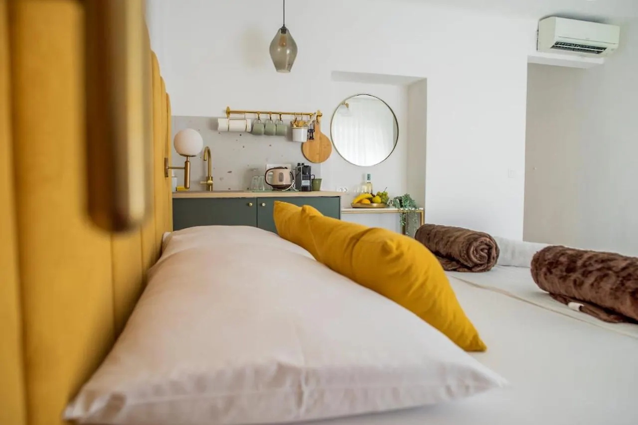 Style Rooms Split