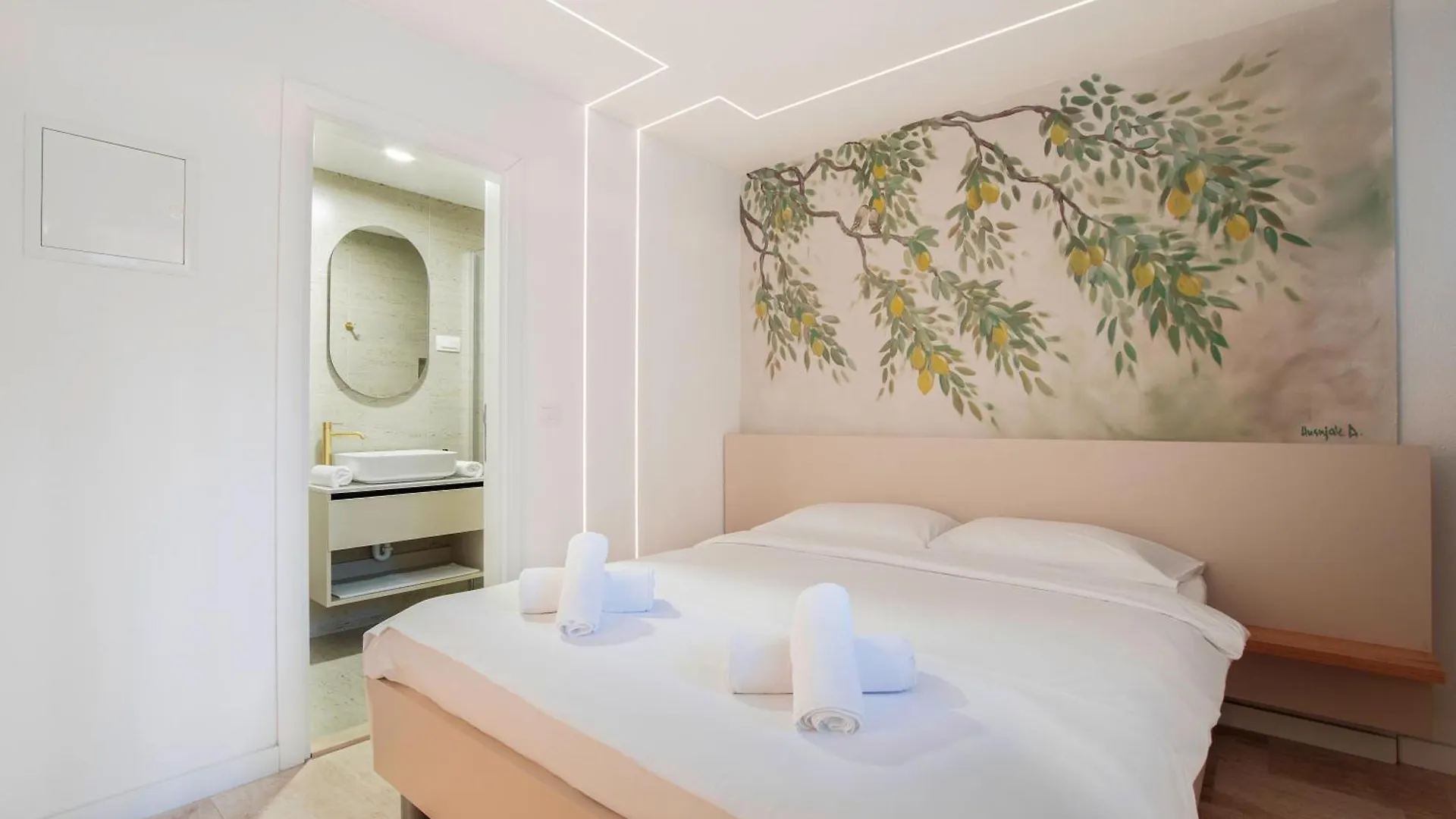Style Rooms Split
